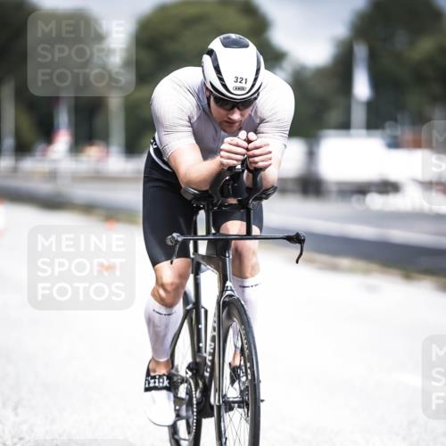 16.08.2026 - KN Förde Triathlon 2026 H.Heesch http://msf.ph/oto/9974723 16.08.2026 11:04:37 Radfahren 321 meine-sportfotos.de