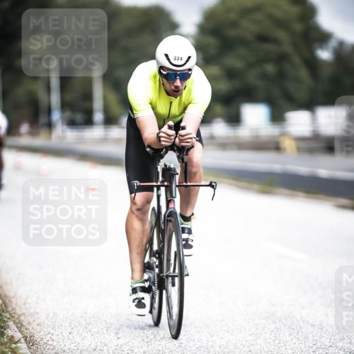 16.08.2026 - KN Förde Triathlon 2026 H.Heesch http://msf.ph/oto/9974732 16.08.2026 11:04:48 Radfahren 324, 336 meine-sportfotos.de