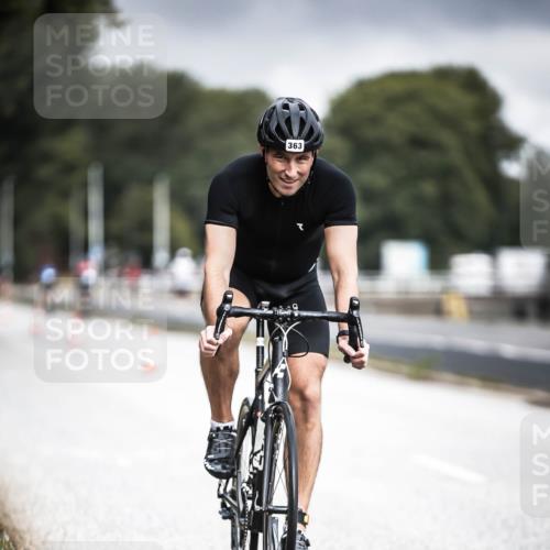 16.08.2026 - KN Förde Triathlon 2026 H.Heesch http://msf.ph/oto/9974810 16.08.2026 11:06:19 Radfahren 339, 363 meine-sportfotos.de