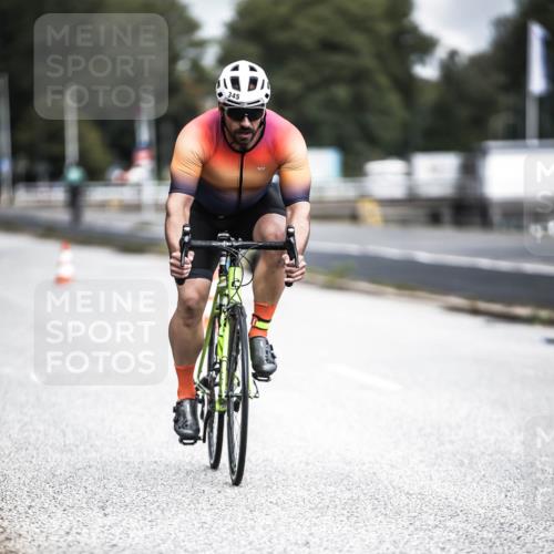 16.08.2026 - KN Förde Triathlon 2026 H.Heesch http://msf.ph/oto/9974881 16.08.2026 11:07:19 Radfahren 302, 304, 306, 322, 328, 345, 348, 356, 371 meine-sportfotos.de