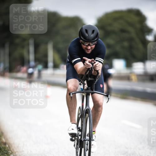 16.08.2026 - KN Förde Triathlon 2026 H.Heesch http://msf.ph/oto/9974906 16.08.2026 11:07:23 Radfahren 302, 322, 328, 345, 348, 371 meine-sportfotos.de