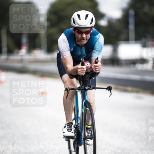 16.08.2026 - KN Förde Triathlon 2026 H.Heesch http://msf.ph/oto/9974952 16.08.2026 11:07:37 Radfahren 330, 350, 355 meine-sportfotos.de