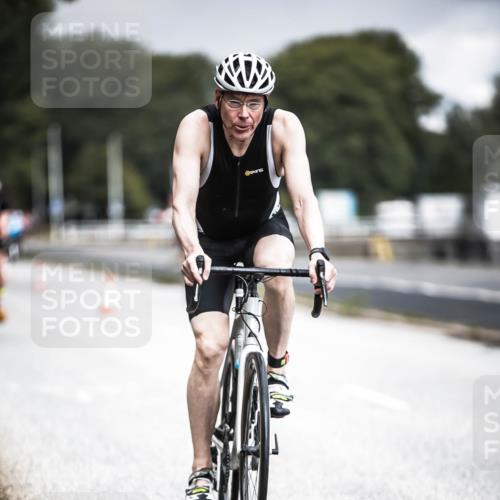 16.08.2026 - KN Förde Triathlon 2026 H.Heesch http://msf.ph/oto/9974960 16.08.2026 11:07:41 Radfahren 355, 367 meine-sportfotos.de