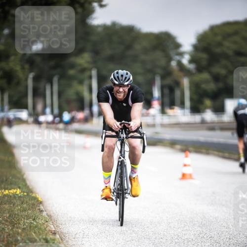 16.08.2026 - KN Förde Triathlon 2026 H.Heesch http://msf.ph/oto/9974975 16.08.2026 11:07:43 Radfahren 355, 367, 391 meine-sportfotos.de