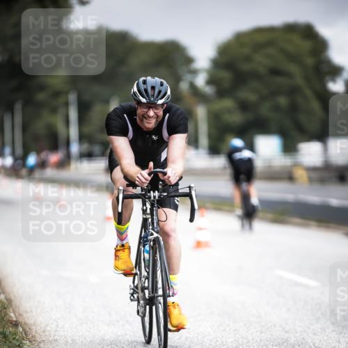 16.08.2026 - KN Förde Triathlon 2026 H.Heesch http://msf.ph/oto/9974984 16.08.2026 11:07:44 Radfahren 355, 367, 391 meine-sportfotos.de