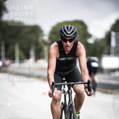 16.08.2026 - KN Förde Triathlon 2026 H.Heesch http://msf.ph/oto/9975018 16.08.2026 11:08:06 Radfahren 301, 307, 359, 804 meine-sportfotos.de