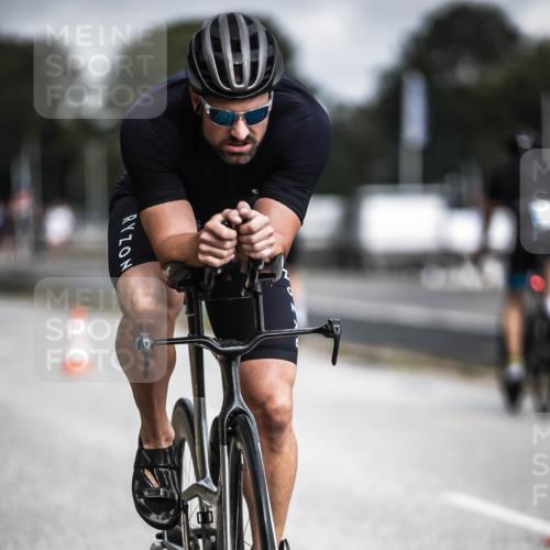 16.08.2026 - KN Förde Triathlon 2026 H.Heesch http://msf.ph/oto/9975086 16.08.2026 11:09:17 Radfahren 304, 308, 317, 354 meine-sportfotos.de