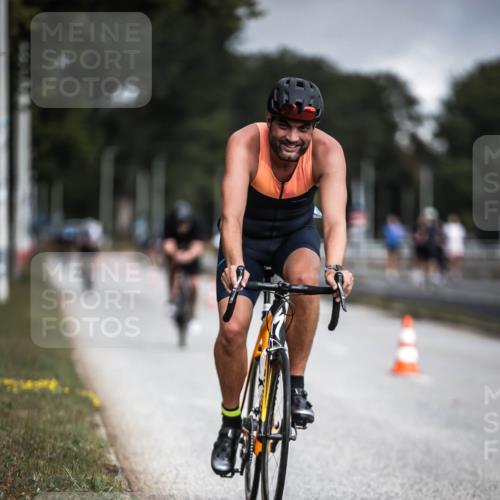 16.08.2026 - KN Förde Triathlon 2026 H.Heesch http://msf.ph/oto/9975093 16.08.2026 11:09:25 Radfahren 349, 356, 369, 441 meine-sportfotos.de