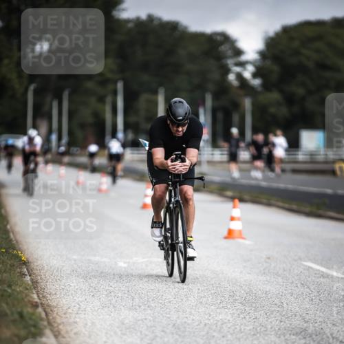 16.08.2026 - KN Förde Triathlon 2026 H.Heesch http://msf.ph/oto/9975106 16.08.2026 11:09:27 Radfahren 221, 302, 349, 356, 357, 369, 397, 441 meine-sportfotos.de