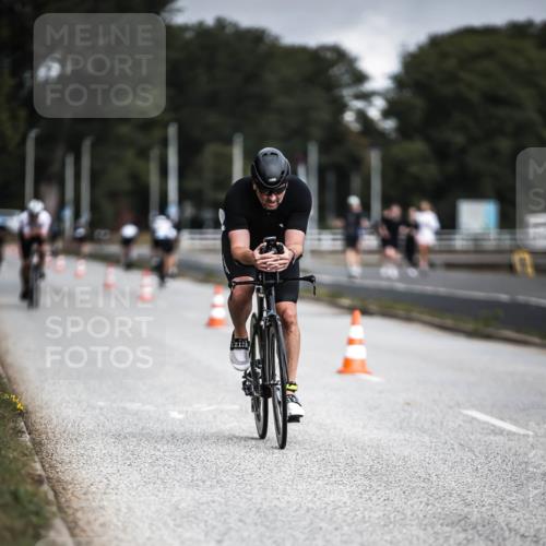 16.08.2026 - KN Förde Triathlon 2026 H.Heesch http://msf.ph/oto/9975107 16.08.2026 11:09:27 Radfahren 221, 302, 349, 356, 357, 369, 397, 441 meine-sportfotos.de