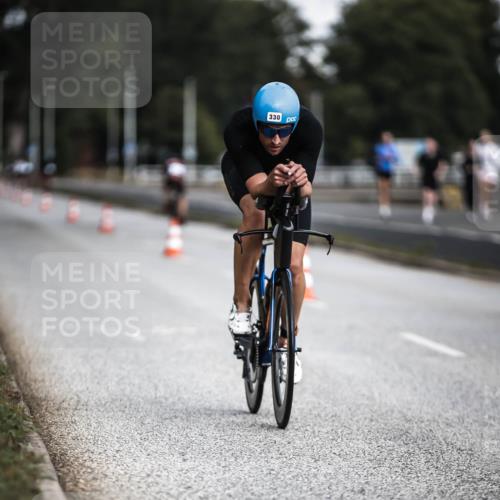 16.08.2026 - KN Förde Triathlon 2026 H.Heesch http://msf.ph/oto/9975144 16.08.2026 11:09:36 Radfahren 305, 330, 377, 389 meine-sportfotos.de