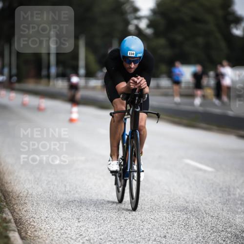 16.08.2026 - KN Förde Triathlon 2026 H.Heesch http://msf.ph/oto/9975145 16.08.2026 11:09:36 Radfahren 305, 330, 377, 389 meine-sportfotos.de