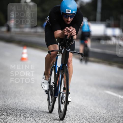 16.08.2026 - KN Förde Triathlon 2026 H.Heesch http://msf.ph/oto/9975153 16.08.2026 11:09:36 Radfahren 305, 330, 377, 389 meine-sportfotos.de