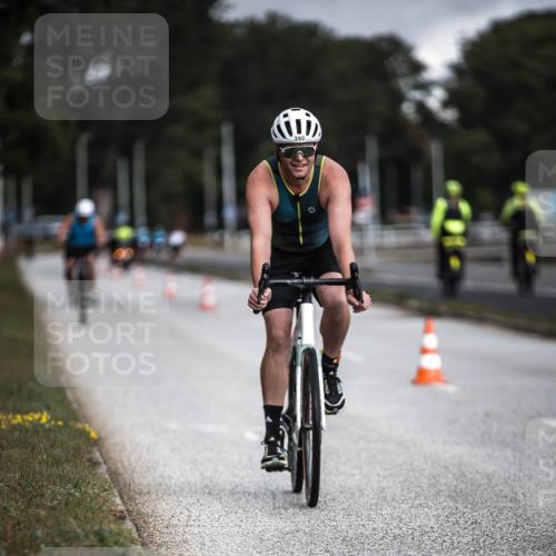 16.08.2026 - KN Förde Triathlon 2026 H.Heesch http://msf.ph/oto/9975196 16.08.2026 11:09:54 Radfahren 312, 315, 388, 390, 392 meine-sportfotos.de