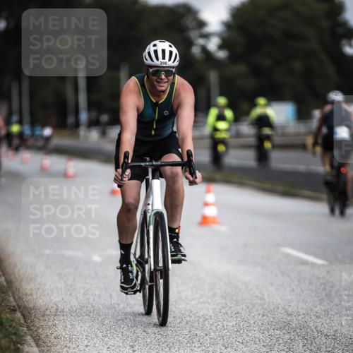 16.08.2026 - KN Förde Triathlon 2026 H.Heesch http://msf.ph/oto/9975201 16.08.2026 11:09:54 Radfahren 312, 315, 388, 390, 392 meine-sportfotos.de