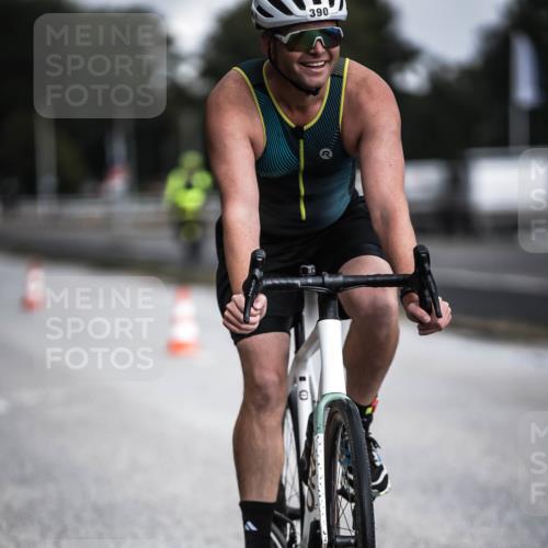 16.08.2026 - KN Förde Triathlon 2026 H.Heesch http://msf.ph/oto/9975215 16.08.2026 11:09:55 Radfahren 312, 315, 348, 390, 392 meine-sportfotos.de