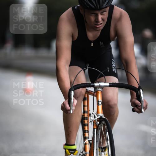 16.08.2026 - KN Förde Triathlon 2026 H.Heesch http://msf.ph/oto/9975293 16.08.2026 11:10:29 Radfahren 301, 310, 313, 323, 375, 383 meine-sportfotos.de