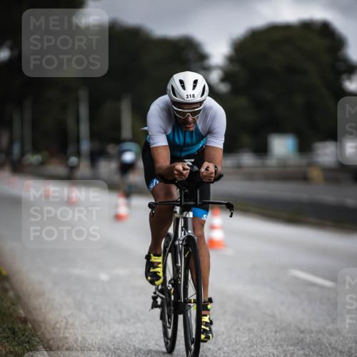 16.08.2026 - KN Förde Triathlon 2026 H.Heesch http://msf.ph/oto/9975347 16.08.2026 11:10:52 Radfahren 318, 338 meine-sportfotos.de