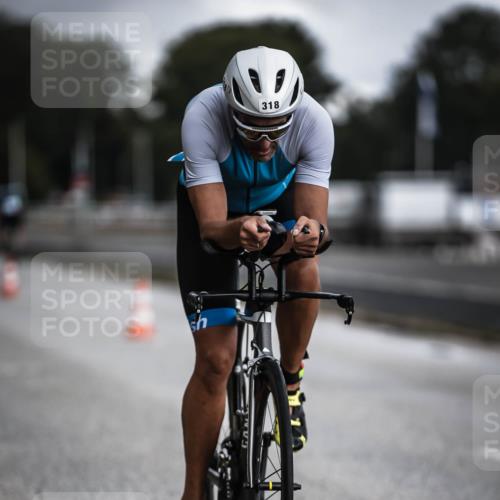 16.08.2026 - KN Förde Triathlon 2026 H.Heesch http://msf.ph/oto/9975355 16.08.2026 11:10:53 Radfahren 318, 338, 340 meine-sportfotos.de