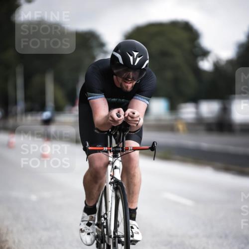 16.08.2026 - KN Förde Triathlon 2026 H.Heesch http://msf.ph/oto/9975375 16.08.2026 11:10:59 Radfahren 311, 316, 340, 394 meine-sportfotos.de