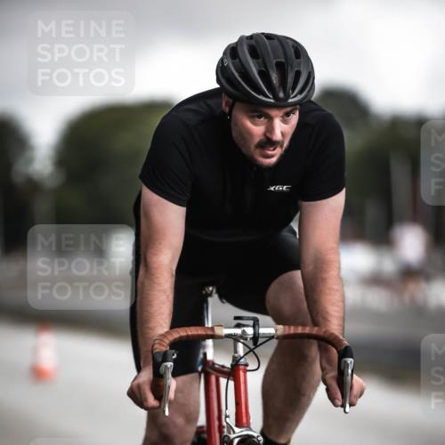 16.08.2026 - KN Förde Triathlon 2026 H.Heesch http://msf.ph/oto/9975422 16.08.2026 11:11:17 Radfahren 314, 317, 342, 365, 372, 386, 430 meine-sportfotos.de