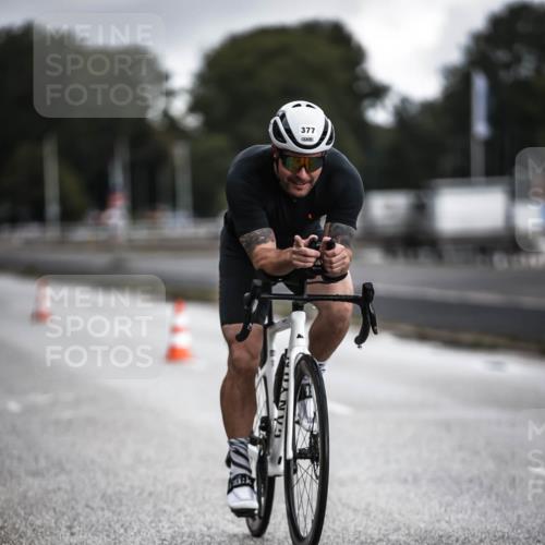 16.08.2026 - KN Förde Triathlon 2026 H.Heesch http://msf.ph/oto/9975534 16.08.2026 11:11:55 Radfahren 305, 337, 370, 373, 377, 397, 398 meine-sportfotos.de
