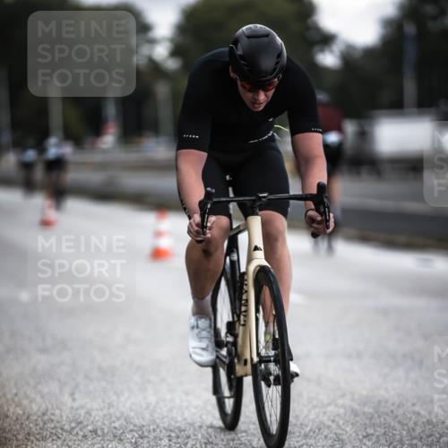 16.08.2026 - KN Förde Triathlon 2026 H.Heesch http://msf.ph/oto/9975620 16.08.2026 11:12:07 Radfahren 312, 334, 357, 393 meine-sportfotos.de