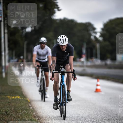 16.08.2026 - KN Förde Triathlon 2026 H.Heesch http://msf.ph/oto/9975629 16.08.2026 11:12:20 Radfahren 315, 388, 400, 408 meine-sportfotos.de