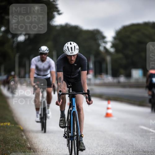 16.08.2026 - KN Förde Triathlon 2026 H.Heesch http://msf.ph/oto/9975633 16.08.2026 11:12:20 Radfahren 315, 388, 400, 408 meine-sportfotos.de
