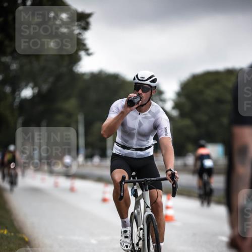 16.08.2026 - KN Förde Triathlon 2026 H.Heesch http://msf.ph/oto/9975642 16.08.2026 11:12:21 Radfahren 315, 388, 400, 408 meine-sportfotos.de