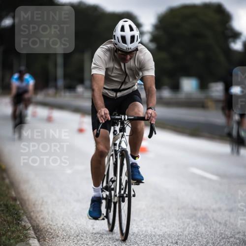 16.08.2026 - KN Förde Triathlon 2026 H.Heesch http://msf.ph/oto/9975730 16.08.2026 11:12:43 Radfahren 395, 407, 410 meine-sportfotos.de