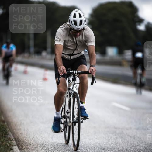 16.08.2026 - KN Förde Triathlon 2026 H.Heesch http://msf.ph/oto/9975731 16.08.2026 11:12:44 Radfahren 395, 407, 410 meine-sportfotos.de
