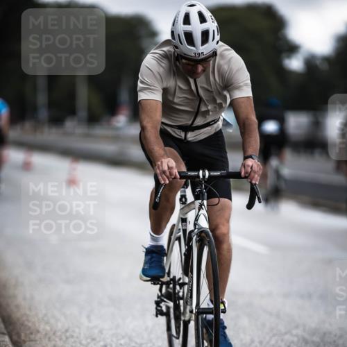16.08.2026 - KN Förde Triathlon 2026 H.Heesch http://msf.ph/oto/9975736 16.08.2026 11:12:44 Radfahren 395, 407, 410 meine-sportfotos.de