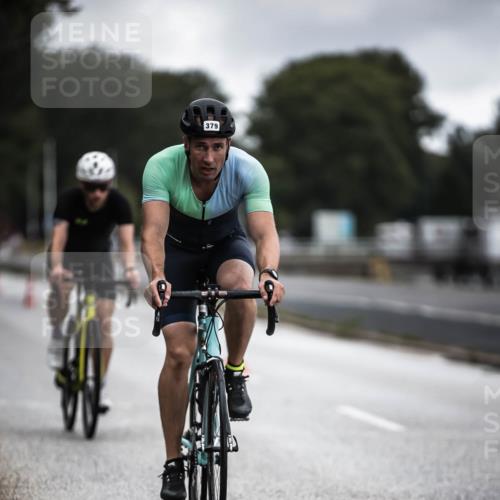 16.08.2026 - KN Förde Triathlon 2026 H.Heesch http://msf.ph/oto/9975800 16.08.2026 11:13:17 Radfahren 329, 379, 385, 422 meine-sportfotos.de