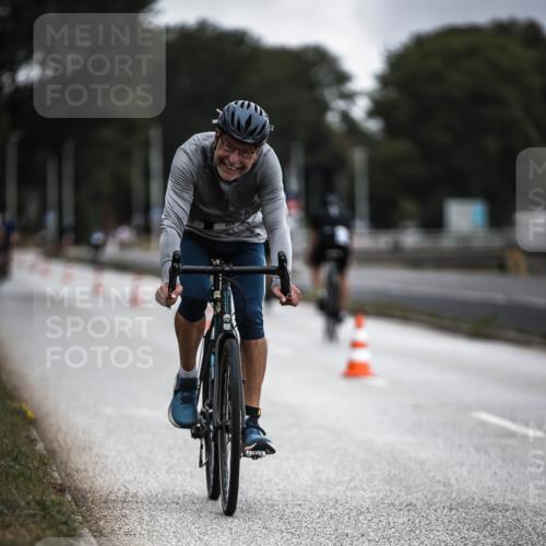 16.08.2026 - KN Förde Triathlon 2026 H.Heesch http://msf.ph/oto/9975856 16.08.2026 11:13:34 Radfahren 316, 394, 413, 421 meine-sportfotos.de