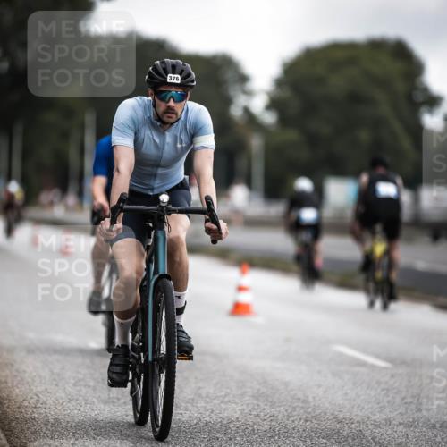 16.08.2026 - KN Förde Triathlon 2026 H.Heesch http://msf.ph/oto/9975897 16.08.2026 11:13:43 Radfahren 331, 360, 376, 386, 406, 430 meine-sportfotos.de