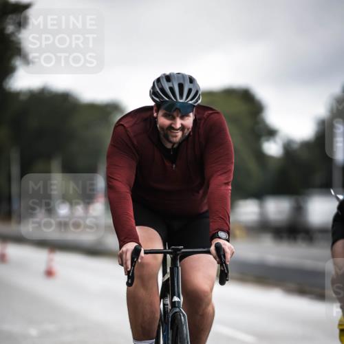 16.08.2026 - KN Förde Triathlon 2026 H.Heesch http://msf.ph/oto/9976044 16.08.2026 11:14:43 Radfahren 328, 350, 370, 400 meine-sportfotos.de