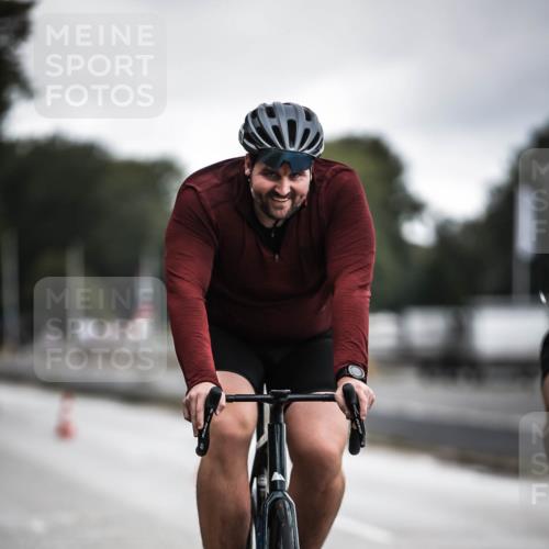 16.08.2026 - KN Förde Triathlon 2026 H.Heesch http://msf.ph/oto/9976045 16.08.2026 11:14:43 Radfahren 328, 350, 370, 400 meine-sportfotos.de