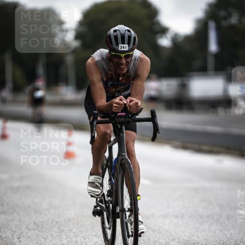 16.08.2026 - KN Förde Triathlon 2026 H.Heesch http://msf.ph/oto/9976115 16.08.2026 11:15:18 Radfahren 341, 355, 359, 367, 374, 378, 407, 804 meine-sportfotos.de