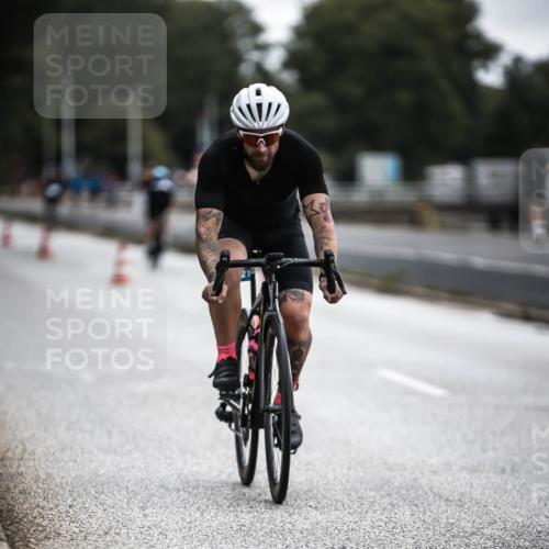 16.08.2026 - KN Förde Triathlon 2026 H.Heesch http://msf.ph/oto/9976179 16.08.2026 11:16:00 Radfahren 421 meine-sportfotos.de
