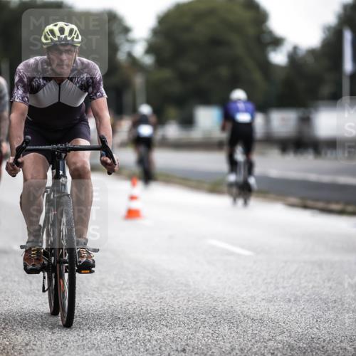 16.08.2026 - KN Förde Triathlon 2026 H.Heesch http://msf.ph/oto/9976226 16.08.2026 11:16:27 Radfahren 360, 406, 413, 801 meine-sportfotos.de