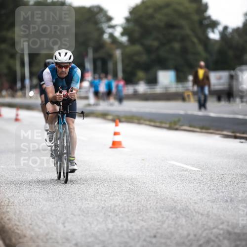 16.08.2026 - KN Förde Triathlon 2026 H.Heesch http://msf.ph/oto/9976304 16.08.2026 11:16:58 Radfahren 328, 346, 350, 381, 402, 437 meine-sportfotos.de