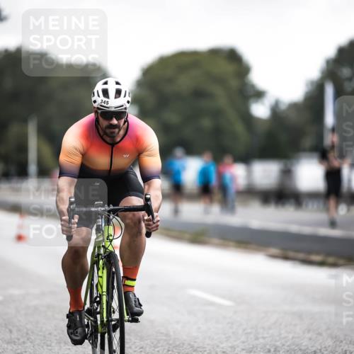 16.08.2026 - KN Förde Triathlon 2026 H.Heesch http://msf.ph/oto/9976352 16.08.2026 11:17:26 Radfahren 322, 345, 349, 371, 432, 804 meine-sportfotos.de