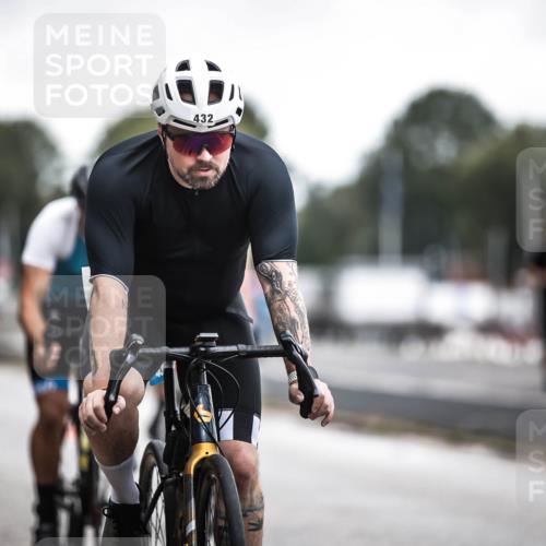 16.08.2026 - KN Förde Triathlon 2026 H.Heesch http://msf.ph/oto/9976376 16.08.2026 11:17:30 Radfahren 322, 349, 358, 382, 432, 435, 804 meine-sportfotos.de