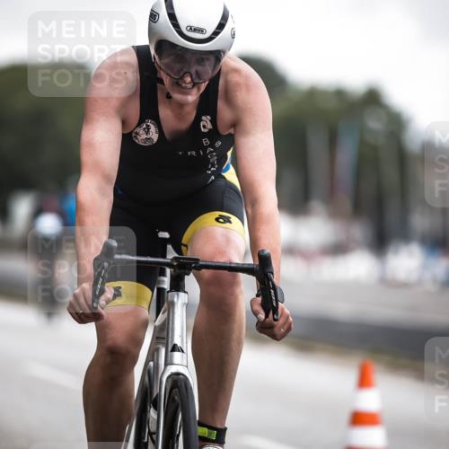 16.08.2026 - KN Förde Triathlon 2026 H.Heesch http://msf.ph/oto/9976391 16.08.2026 11:17:33 Radfahren 322, 358, 359, 382, 417, 432, 435, 804 meine-sportfotos.de
