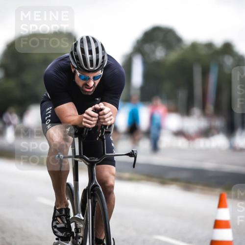 16.08.2026 - KN Förde Triathlon 2026 H.Heesch http://msf.ph/oto/9976439 16.08.2026 11:17:42 Radfahren 304, 308, 318, 355, 383, 390 meine-sportfotos.de