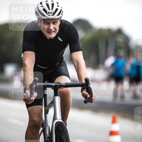 16.08.2026 - KN Förde Triathlon 2026 H.Heesch http://msf.ph/oto/9976498 16.08.2026 11:17:55 Radfahren 301, 311, 314, 330, 367, 378, 396, 802 meine-sportfotos.de