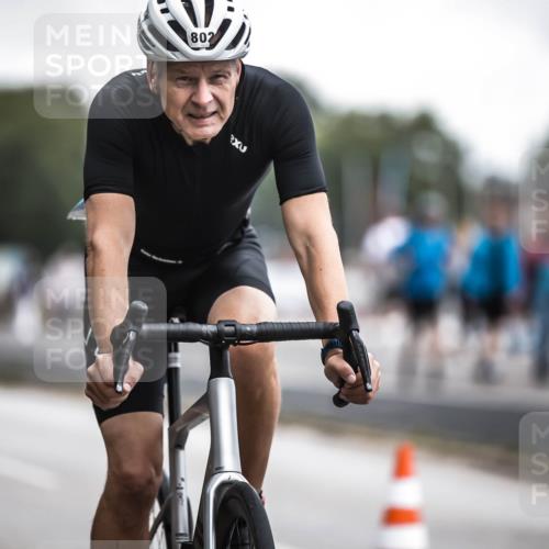 16.08.2026 - KN Förde Triathlon 2026 H.Heesch http://msf.ph/oto/9976499 16.08.2026 11:17:55 Radfahren 301, 311, 314, 330, 367, 378, 396, 802 meine-sportfotos.de