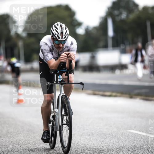 16.08.2026 - KN Förde Triathlon 2026 H.Heesch http://msf.ph/oto/9976534 16.08.2026 11:18:22 Radfahren 302, 404 meine-sportfotos.de
