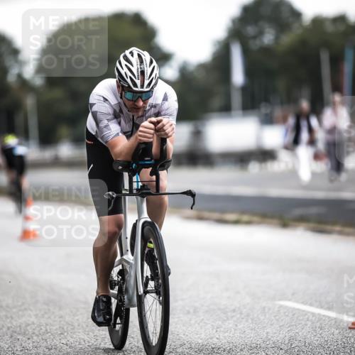 16.08.2026 - KN Förde Triathlon 2026 H.Heesch http://msf.ph/oto/9976535 16.08.2026 11:18:22 Radfahren 302, 404 meine-sportfotos.de